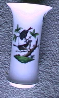 herend vase 10276.1.jpg (45274 bytes)