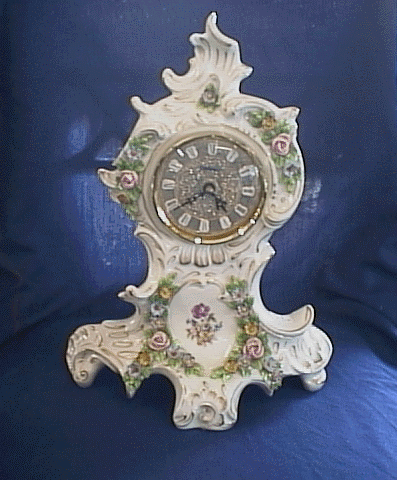Sitzendorf Clock.gif (183033 bytes)